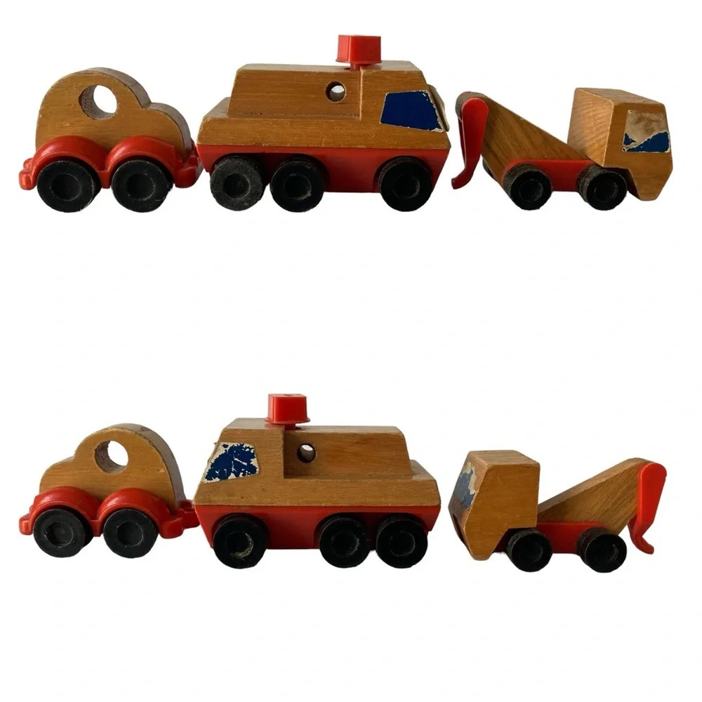 Lot - Vintage Mattel Wooden Plastic Vehicles 1971 1974. Wind Up Truck‎